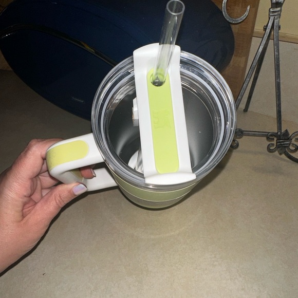 TARGET X STANLEY - LIMITED EDITION COLOR - CITRON COLOR BLOCK NWT - Picture 4 of 4